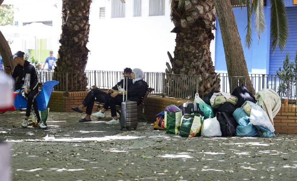 Desalojan a 60 personas de una finca okupada en Campanar