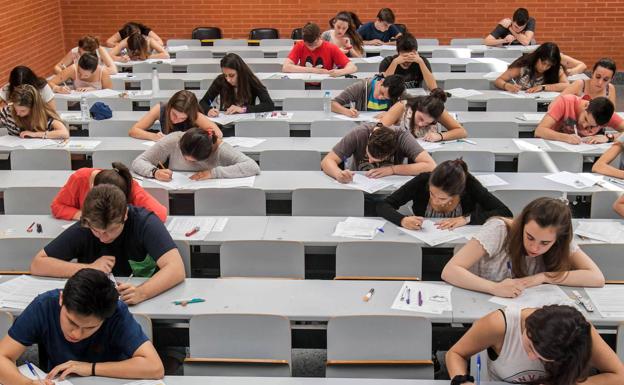 Nota de corte de Medicina en las universidades de la Comunitat Valenciana: UV, UJI, UMH (2021)