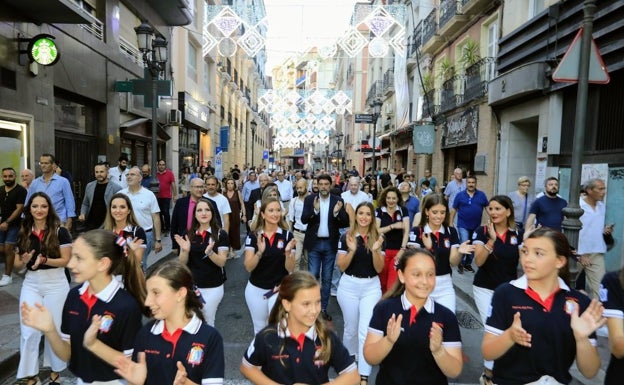 El Consell pone trabas a las mascletaes de Luceros y Barcala responde: «No se van a mover, se pongan como se pongan Puig y Oltra»