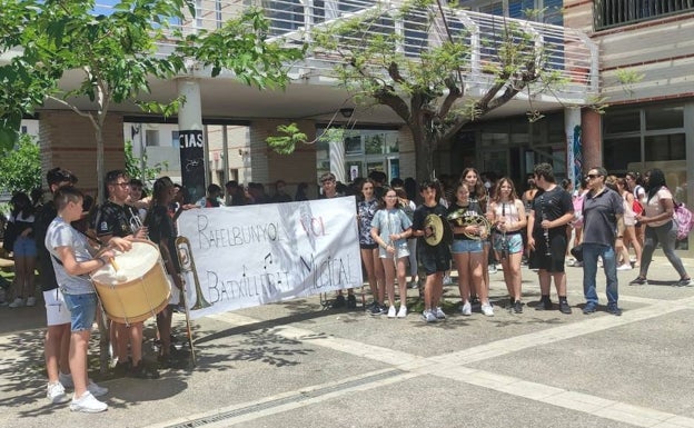 La comunidad educativa del instituto de Rafelbunyol reclama el bachillerato musical