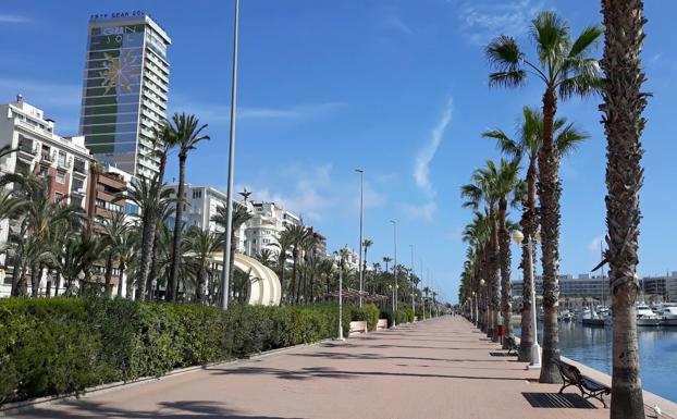 Cortes de calles este sábado y domingo en Alicante: mascletà, Día Mundial del Comercio y fiestas en Monnegre y Carolinas Altas