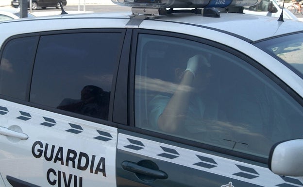 La Guardia Civil detiene a una pareja en Mutxamel por tráfico de drogas