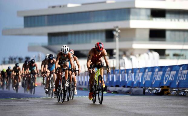 Calles cortadas en Valencia por el II Triatlón de la Malvarrosa: horarios y recorrido el domingo 5 de junio