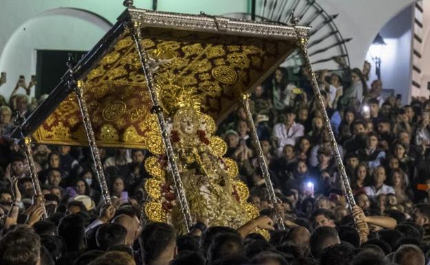 Qué ha pasado en el salto de la reja: se suspende la procesión de la Virgen del Rocío