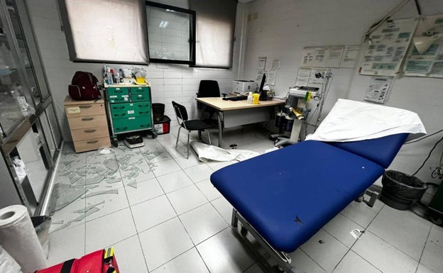 Los sanitarios exigen vigilantes jurados tras otra agresión de una paciente a trabajadores en Torrent