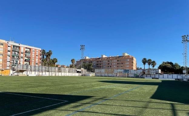 El juzgado da la razón a socios del Burjassot CF y convoca una asamblea para tratar la moción de censura al presidente