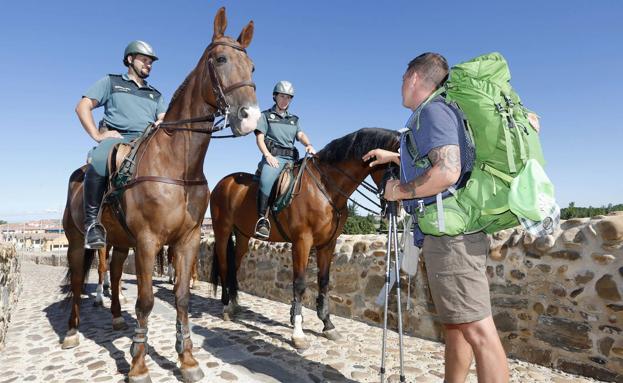 El sello de la Guardia Civil para el Camino de Santiago