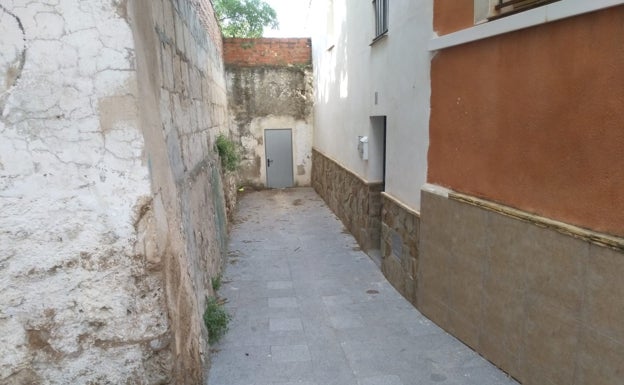 Forn del Vidre, la calle de Alcoi donde el agua se estanca