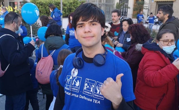 Luis Miguel sigue sumando adeptos a su justa reivindicación