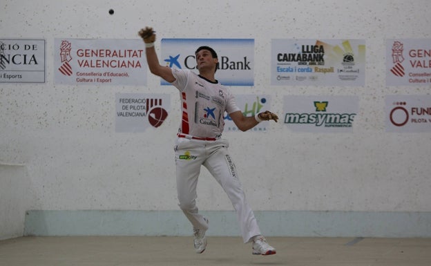 El último baile de Genovés II en el Individual