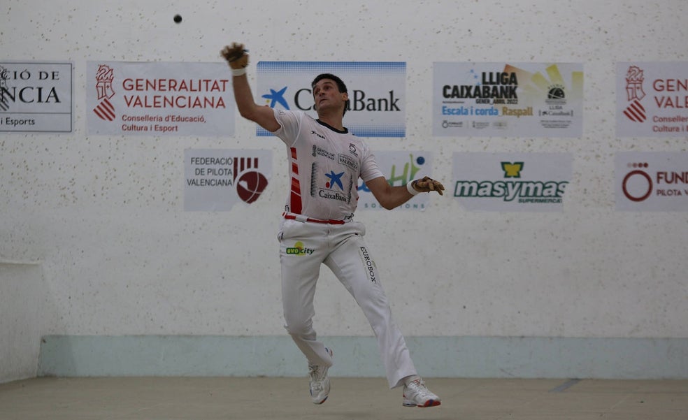El último baile de Genovés II en el Individual