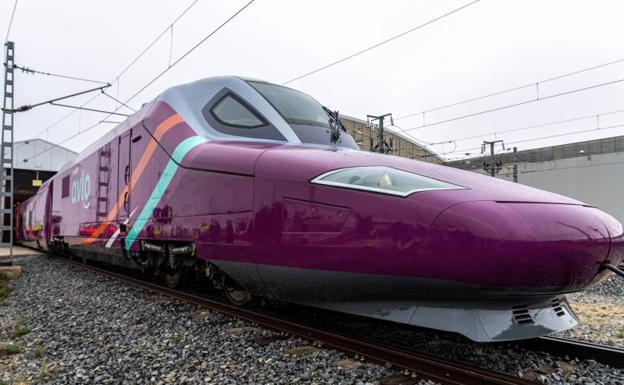 Renfe venderá en su nueva app los billetes de tren de Ouigo e Iryo, su competencia en los AVE de bajo coste