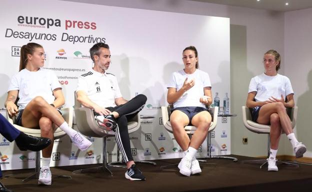 La selección femenina, con «mimbres para hacer algo bueno» en la Eurocopa