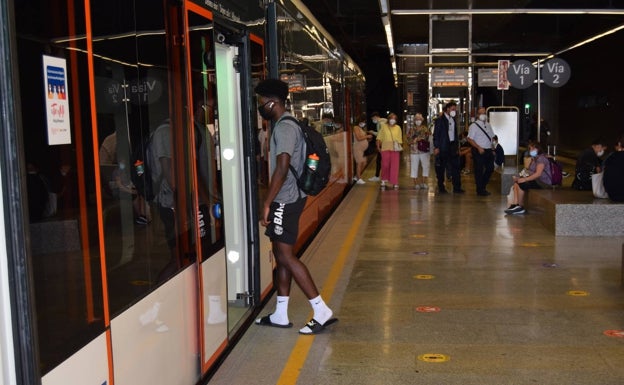 El Tram tendrá servicio nocturno en Hogueras