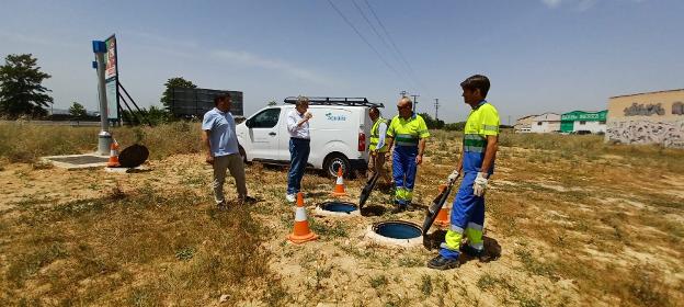 Finalizan la conexión de la red de agua a la toma de emergencia de la Emshi