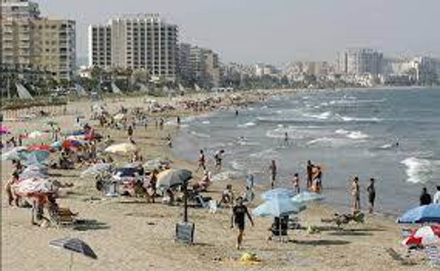 Un hombre fallece ahogado en una playa de Oropesa