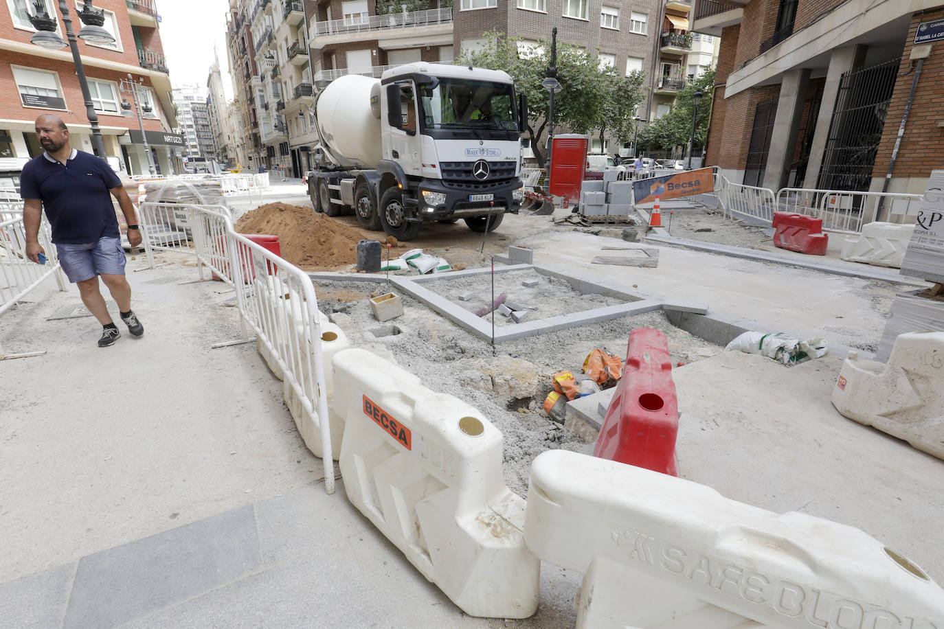 La temporada turística coincidirá con un centenar de obras en las calles de Valencia