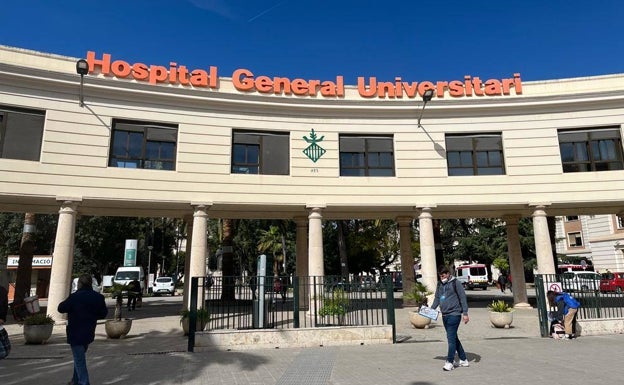 Más de medio centenar de pacientes, a la espera de cama en el Hospital General de Valencia