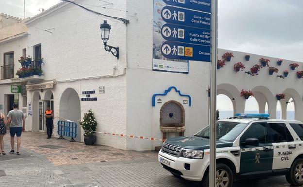 Hallan el cadáver de una mujer flotando en la costa de Nerja