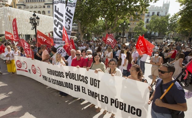 Gómez se alinea con los interinos del Ayuntamiento: «Sólo apoyaremos unas bases pactadas con los sindicatos»