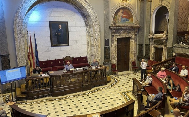 El debate de la zona de bajas emisiones en Valencia arranca con muchas dudas