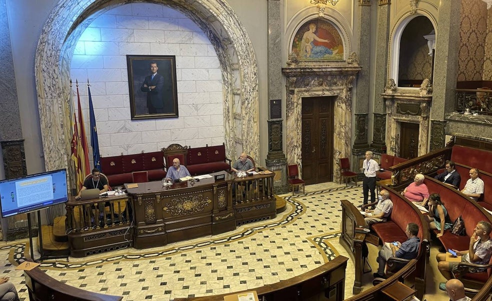 El debate de la zona de bajas emisiones en Valencia arranca con muchas dudas