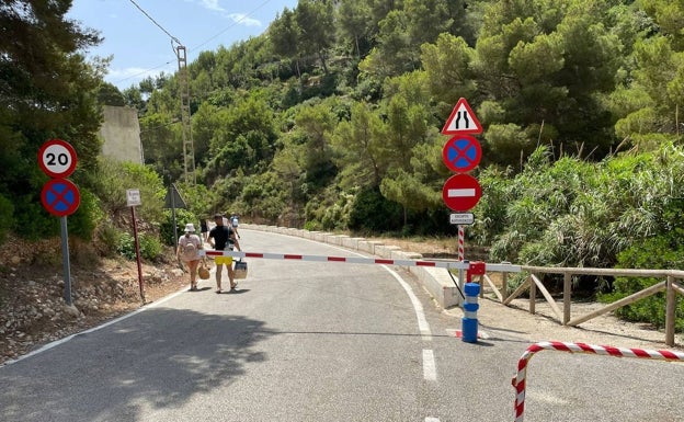 Xàbia pospone el cobro por estacionar en las calas al quedar desierta la licitación