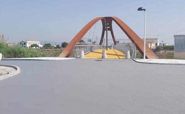 Abierta la pasarela ciclopeatonal sobre el barranco del Carraixet que une Alboraya y Almàssera