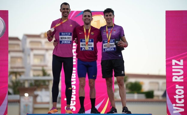 Un bronce que abre la puerta del Mundial a Víctor Ruiz