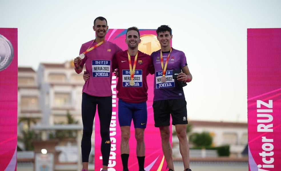 Un bronce que abre la puerta del Mundial a Víctor Ruiz