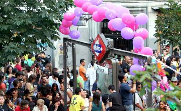 Guía del barrio de Chueca: todo sobre el epicentro de la Fiesta del Orgullo LGTBIQA+ de Madrid