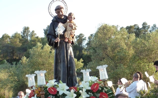 El Caserío de Banali del término de Enguera recupera la romería de San Antonio tras la pandemia