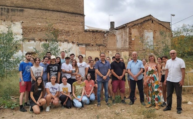 Jóvenes de Jordania colaboran en las excavaciones arqueológicas del barrio dels Obradors de Manises