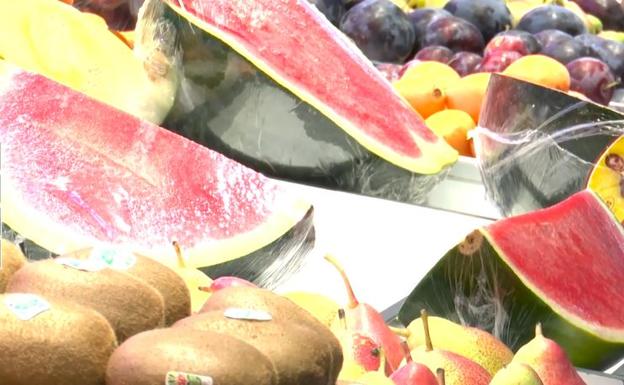 Melones a 3 euros el kilo y sandías a 2'20 en Valencia: los fruteros se defienden