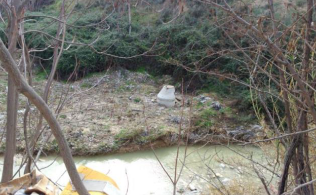 La Confederación Hidrográfica conmina al Ayuntamiento de Alcoi a atajar los vertidos de aguas residuales al Serpis