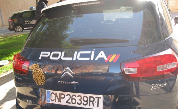 Arrestado por herir a una anciana y a empleados de en supermercado para robar en Gandia