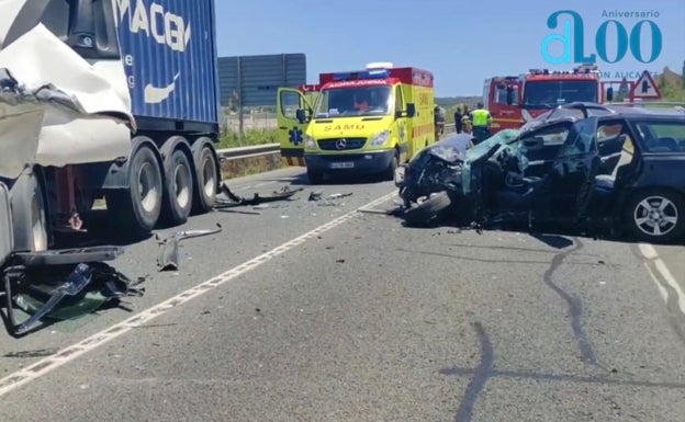 Fallece una mujer y otras dos personas resultan heridas en un accidente de tráfico en Santa Pola