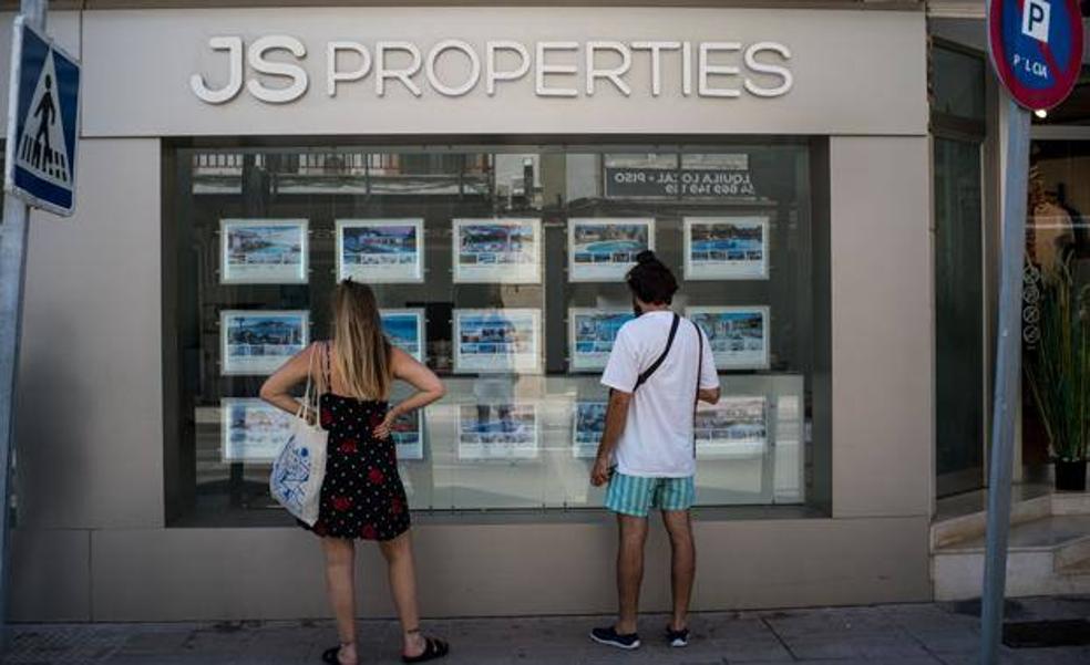 El acceso a la vivienda, la inserción laboral y los referentes juveniles protagonizan el mes de julio en LAS PROVINCIAS