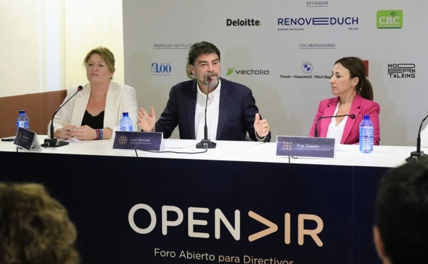 Barcala exige que la licitación de conexión ferroviaria con el aeropuerto «no se quede en anuncio electoral»