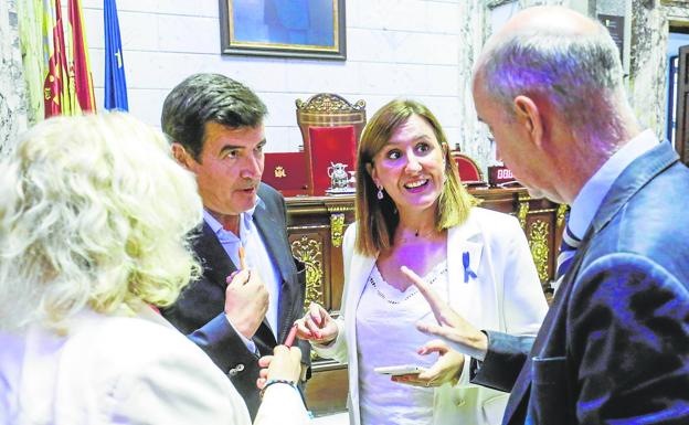 La oposición deja el pleno al recortar Ribó un texto sobre Miguel Ángel Blanco