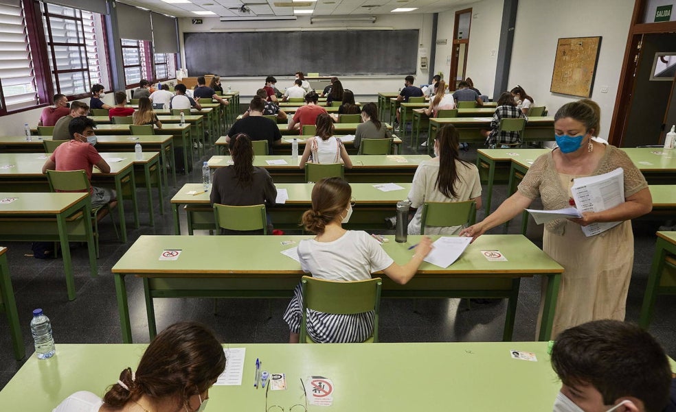 Física y Matemáticas es por tercer año la carrera con la nota de corte más elevada