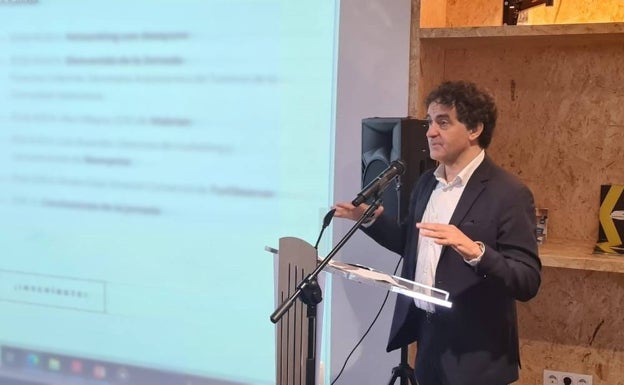 Colomer lanza un órdago al Botánico con la presentación del estudio sobre la tasa turística