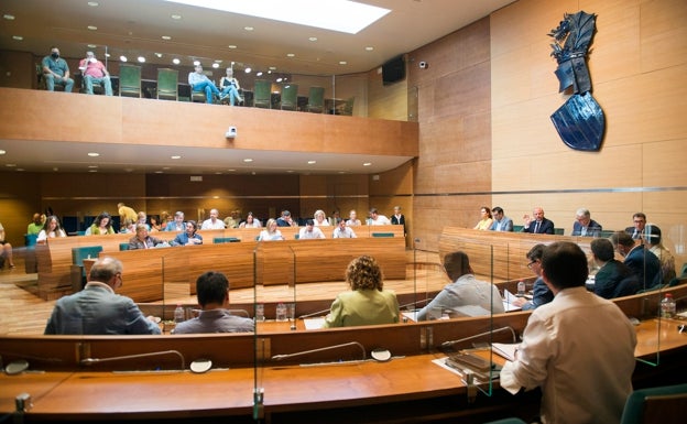 La Diputación pedirá explicaciones a Sanidad por el cierre de Medicina Interna en Ontinyent