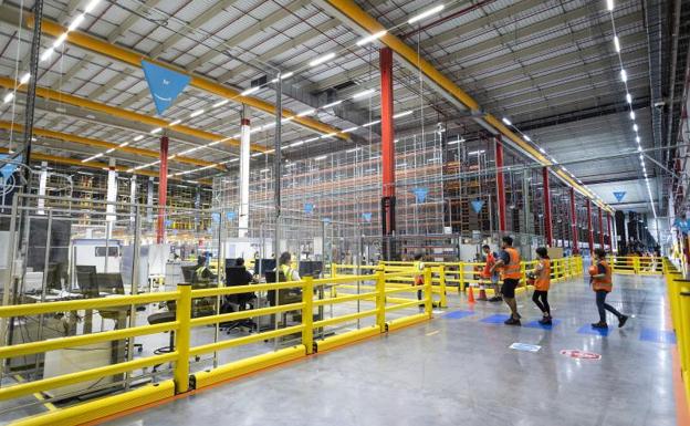 El nuevo centro logístico de Amazon en Onda echa a andar