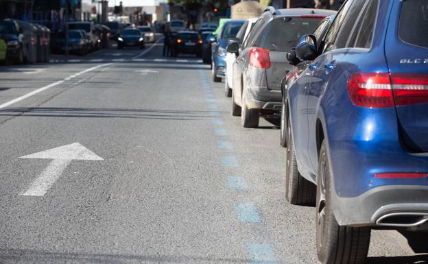 La multa de la DGT por quedarte dentro del coche parado