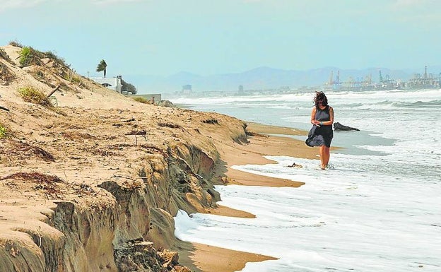 El Gobierno aprueba con cuatro años de retraso regenerar la playa del Saler