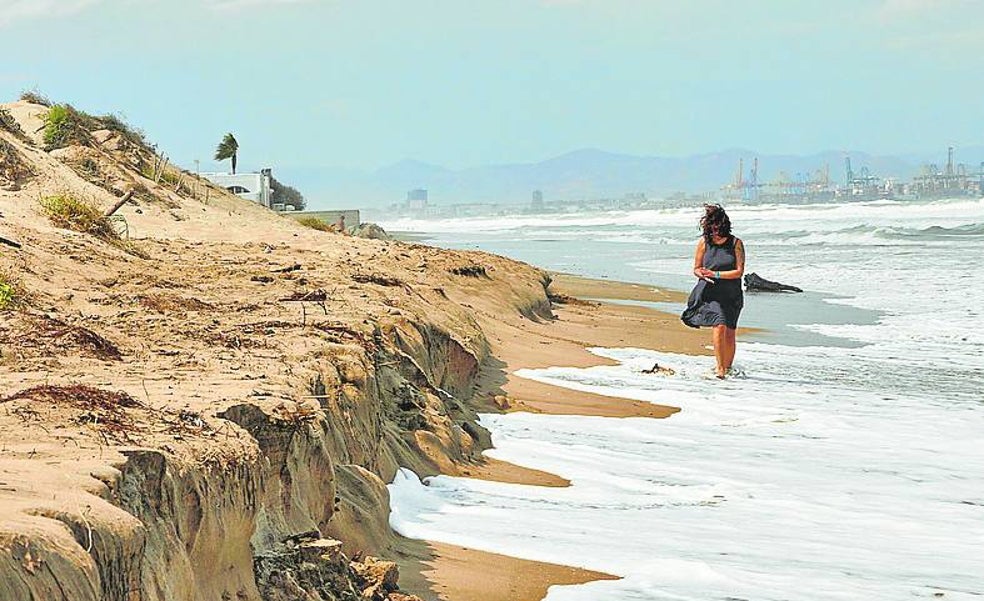El Gobierno aprueba con cuatro años de retraso regenerar la playa del Saler