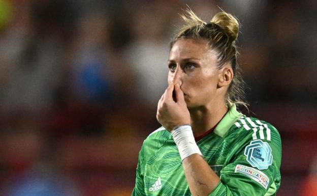 España, a reventar el cerrojo inglés