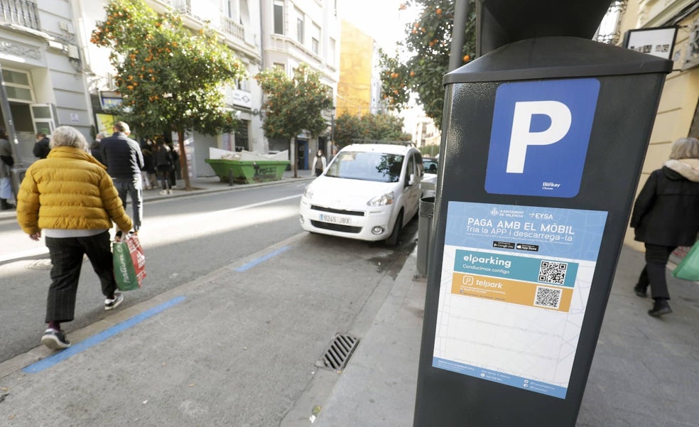 Valencia hace caja con la zona azul: hora de comer, ORA de pagar