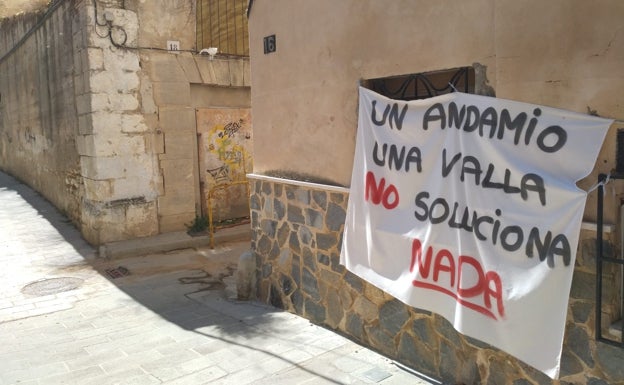 El centro de Cocentaina tiene al menos una veintena de casas en estado de ruina